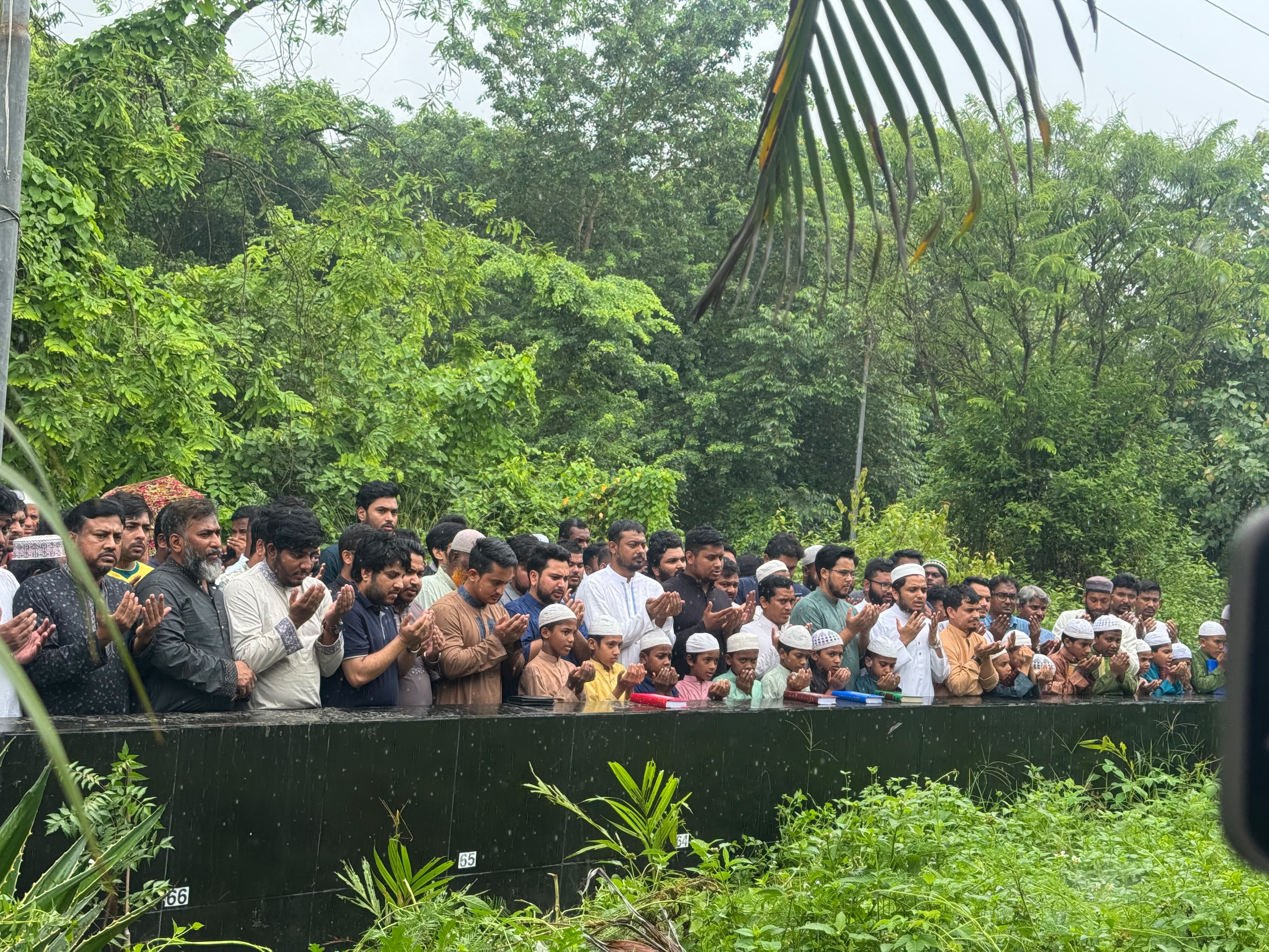 জুলাই শহিদদের স্মরণ