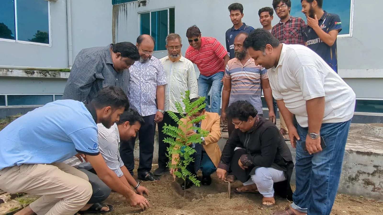 মাভাবিপ্রবিতে ৩ হাজার বৃক্ষরোপণ কর্মসূচির উদ্বোধন