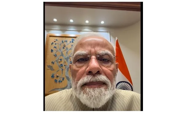 মধ্যরাতে লাইভে এসে পুরোনো প্রতিশ্রুতিই দিলেন মোদি