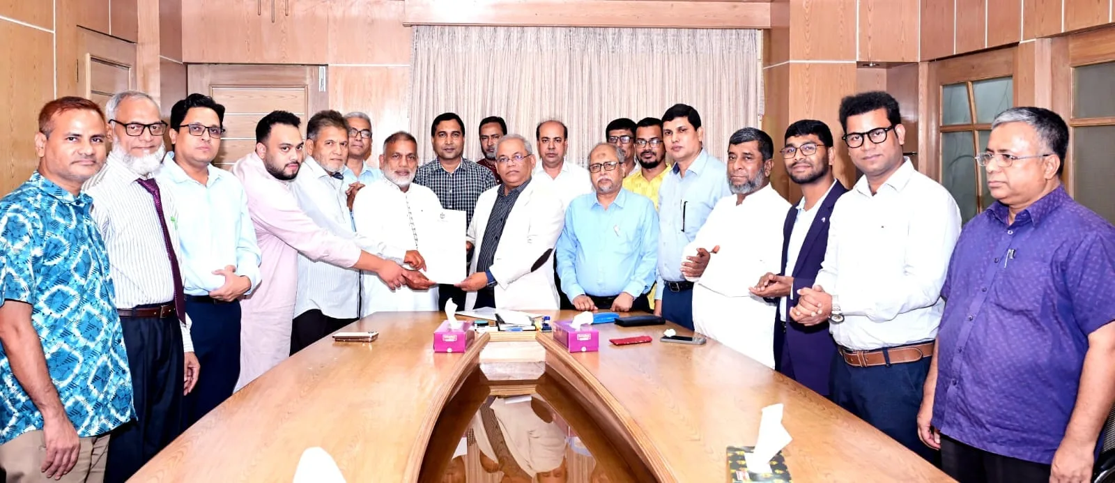 চবিতে প্রথম বারের মতো শিক্ষার্থীদের জন্য চালু হচ্ছে বাস